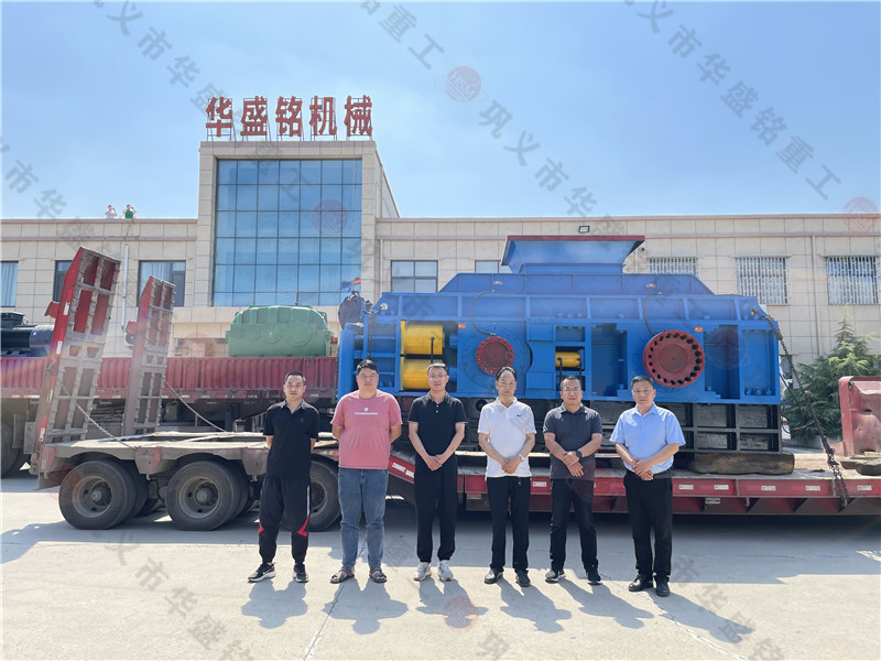 破碎河卵石用什么機器？能用大型對輥破碎機嗎？